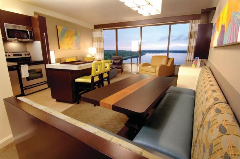 Bay Lake Tower At Disney'S Contemporary Resort Lake Buena Vista Exterior photo