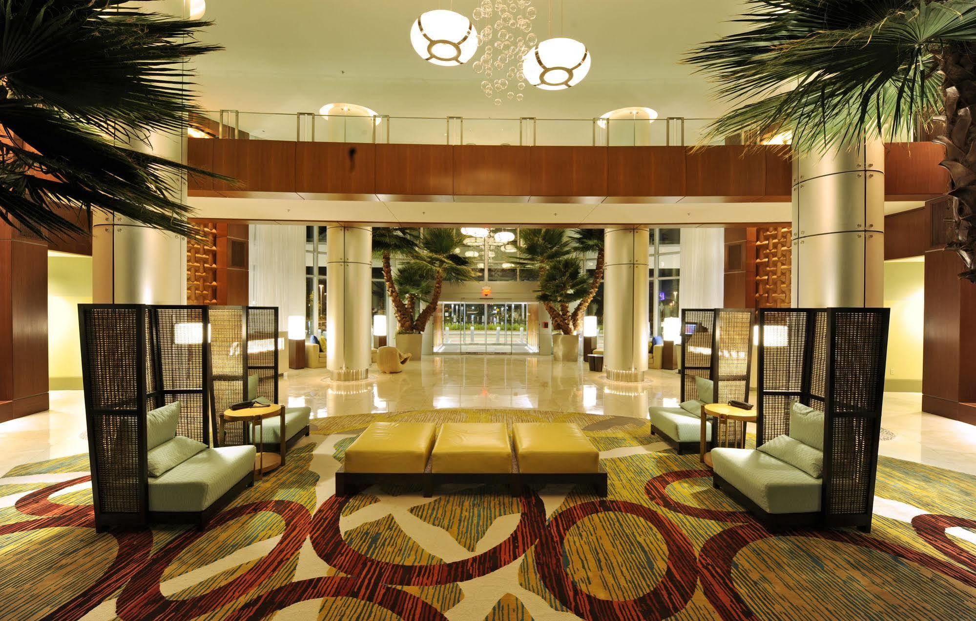 Bay Lake Tower At Disney'S Contemporary Resort Lake Buena Vista Exterior photo